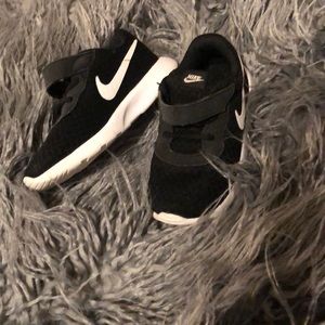 Nike toddler shoes